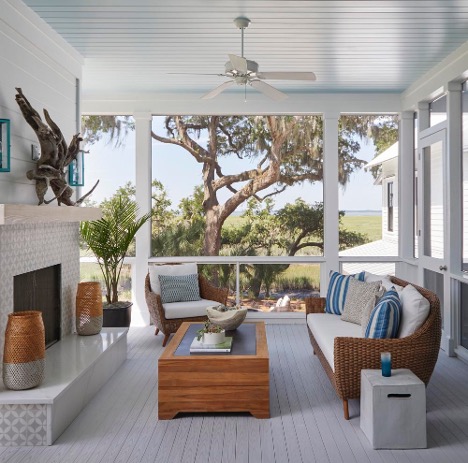 Designing spaces for outdoor entertaining in Bradenton Sarasota
